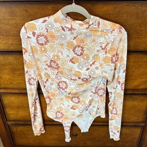 Pink Lily NEW fall long sleeve body suit